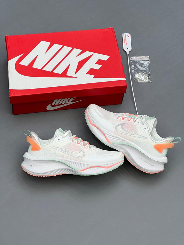 کفش نایک زنانه مدل ZoomX (سفید )